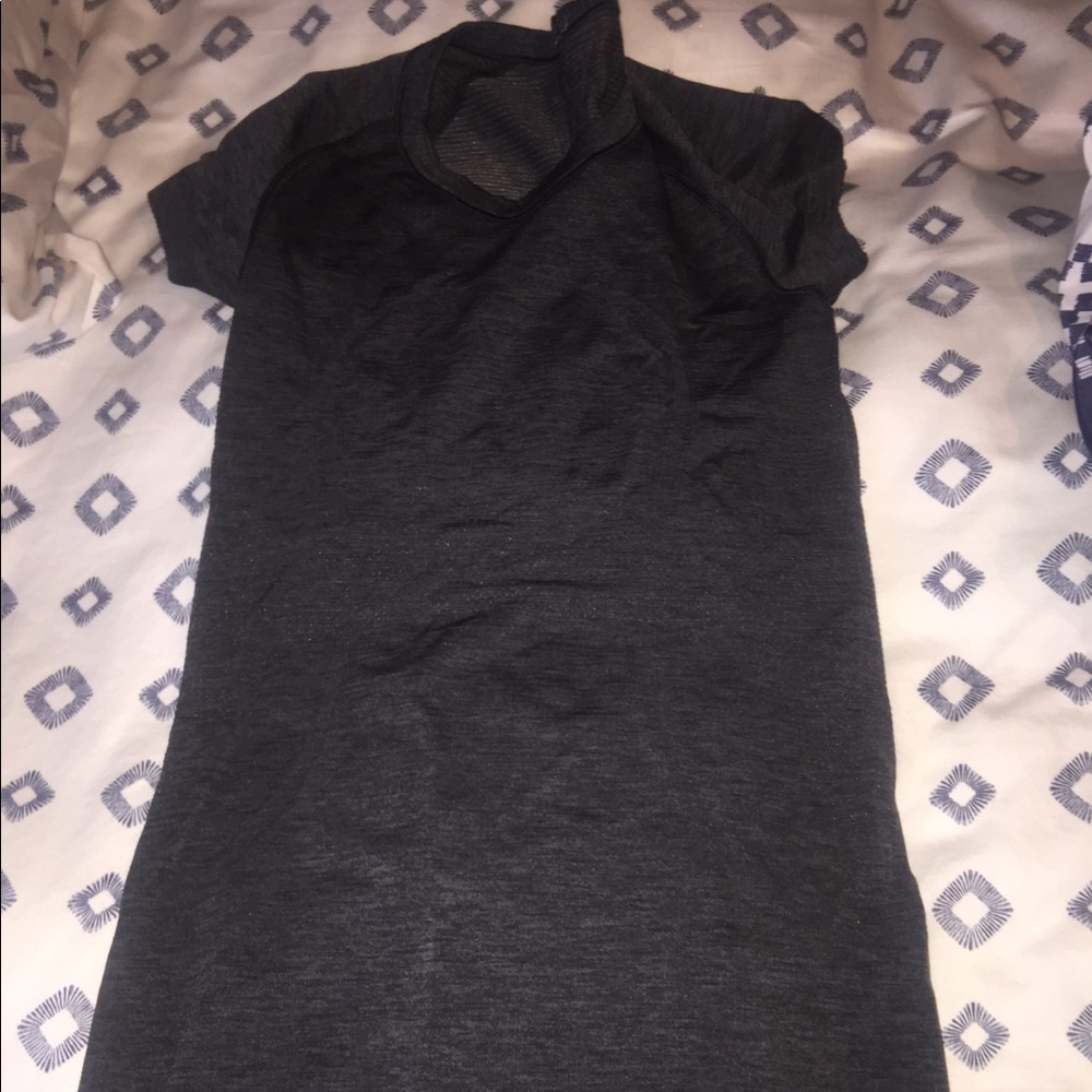 Lululemon short sleeve